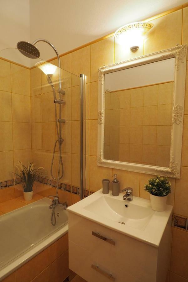 Kghn Tkacka Apartment *
